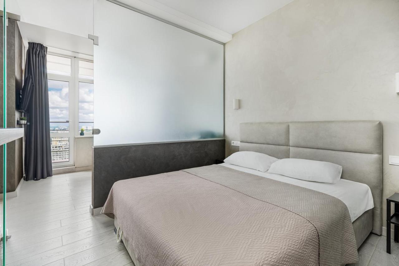 Razor Apartment With Terrace, Kamanina Odesa Exterior foto